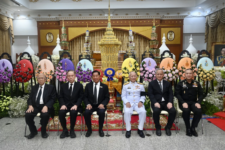 ร่วมในพระพิธีธรรม สวดพระอภิธรรม พล.อ.สุจินดา คราประยูร
