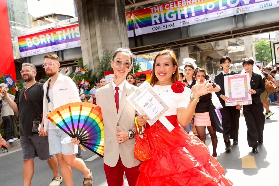 ประมวลภาพ ขบวนพาเหรด Bangkok Pride Festival ฉลองสู่ Pride Destination ระดับโลก
