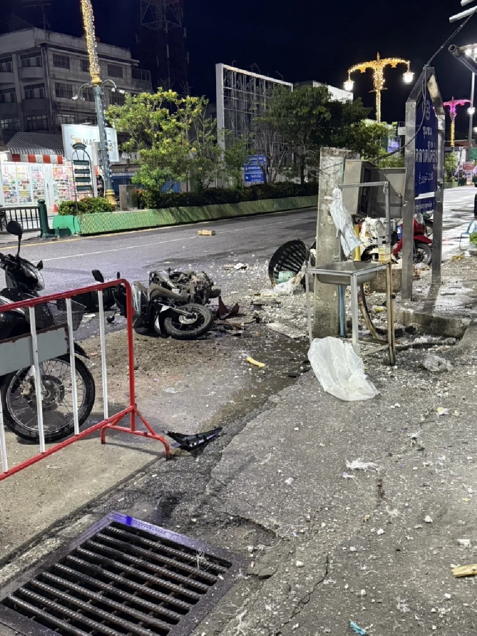 ด่วน 'ลอบวางระเบิด' หน้าตลาดโต้รุ่งเมืองปัตตานี ไร้เจ็บและเสียชีวิต