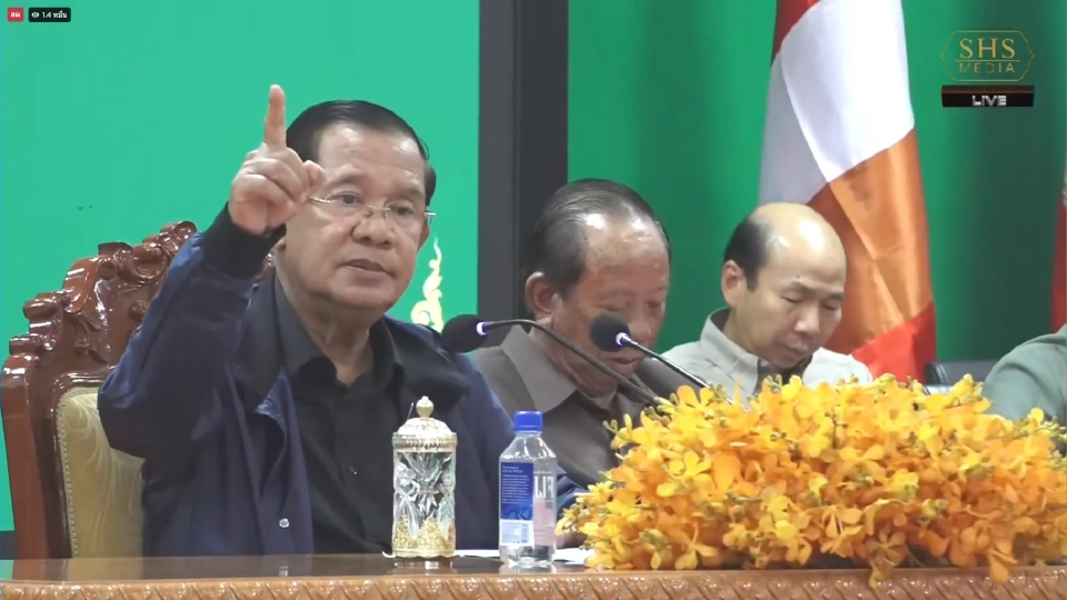 "ฮุน เซน" แฉทักษิณ ป่วยทิพย์ แค่สวมเฝือกถ่ายรูปคู่ ลั่นทำงานกับแพทองธารไม่ได้