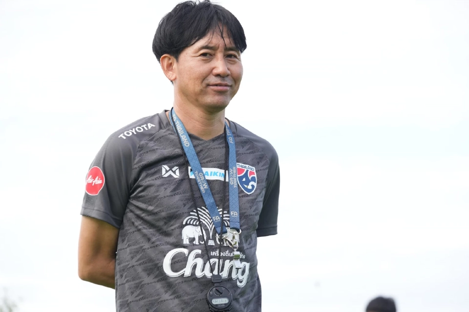 ทาคายูกิ นิชิกายะ หัวหน้าผู้ฝึกสอนทีมชาติไทย U23 