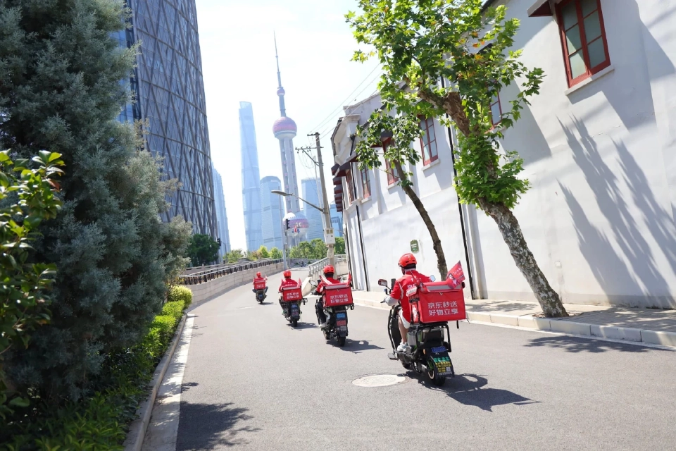 สงครามสามก๊กฟู้ดเดลิเวอรีจีน เกมที่ผู้นำ Meituan ต้องเดิมพันทุกอย่าง