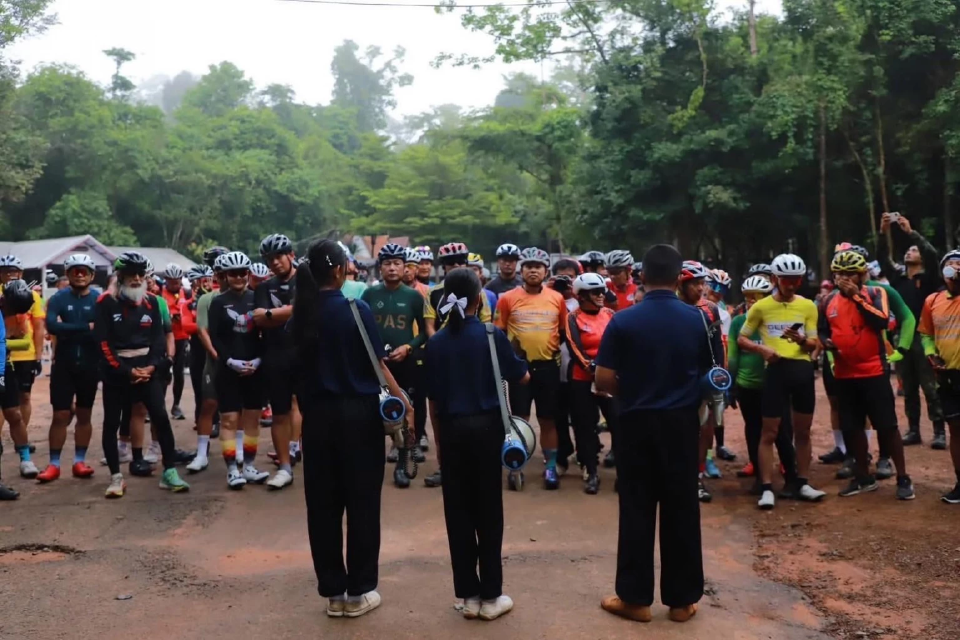 \"กองทัพบก\" แจงเพิ่ม กรณีนักปั่นเยือน\"ปราสาทตาเมือนธม\"