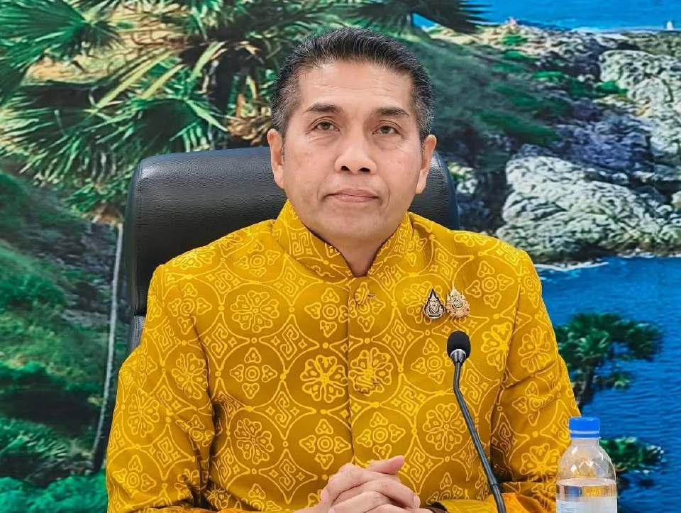 โสภณ สุวรรณรัตน์