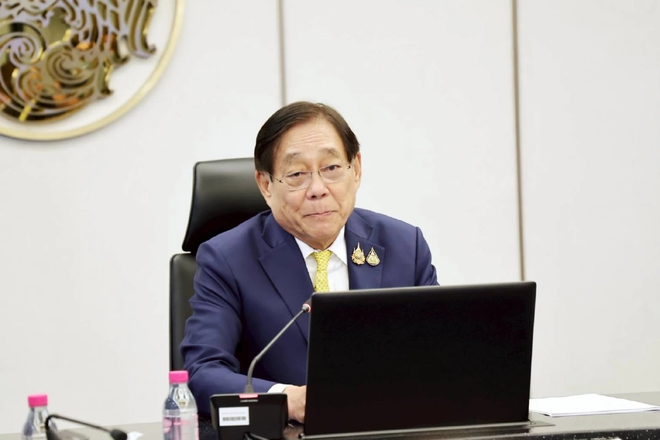 นายพิชัย ชุณหวชิร รองนายกรัฐมนตรี และรัฐมนตรีว่าการกระทรวงการคลัง