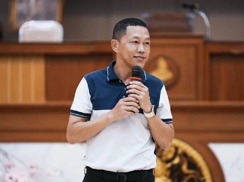 พ.ต.อ.เนติ วงษ์กุหลาบ รองผู้บังคับการ กองบังคับการปราบปรามการกระทำความผิดเกี่ยวกับอาชญากรรมทางเทคโนโลยี กองบัญชาการตำรวจสอบสวนกลาง (CIB)