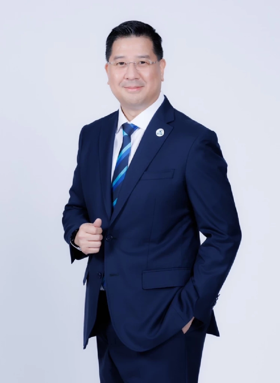 นายสิทธิกร ดิเรกสุนทร กรรมการและผู้จัดการทั่วไป บรรษัทประกันสินเชื่ออุตสาหกรรมขนาดย่อม (บสย.)