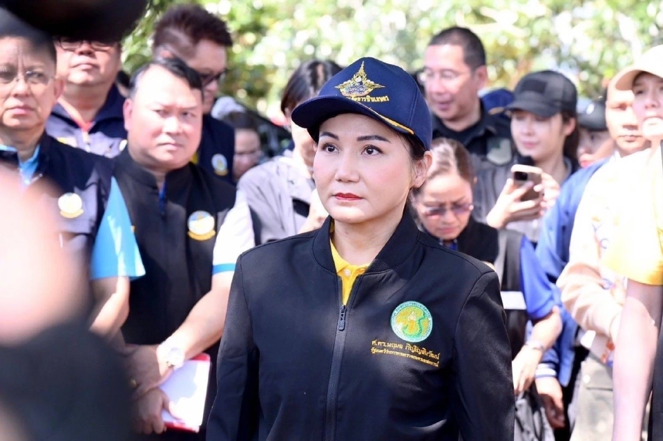 นางนฤมล ภิญโญสินวัฒน์ รัฐมนตรีว่าการกระทรวงเกษตรและสหกรณ์