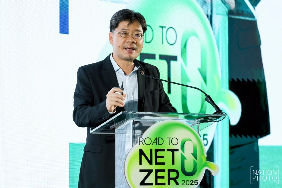 วิวัฒน์ โฆษิตสกุล กรรมการ สมาคมพลังงานหมุนเวียนไทย (RE100) และ ที่ปรึกษาด้านคาร์บอน มูลนิธิพลังงานสะอาดเพื่อประชาชน