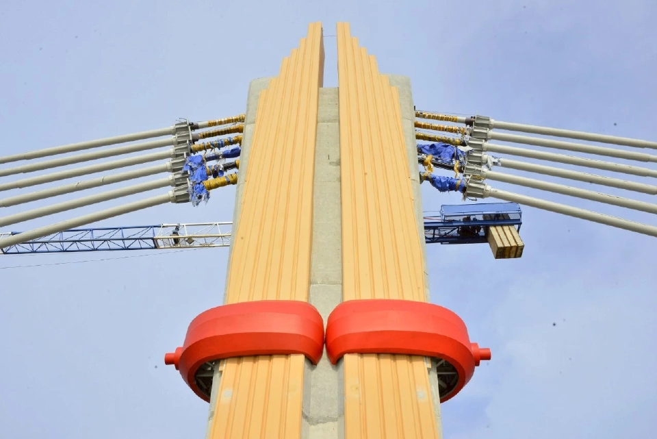 "สุริยะ"  ลงนาม MOU สปป.ลาว เชื่อม "สะพานมิตรภาพไทย - ลาว แห่งที่ 5"    12