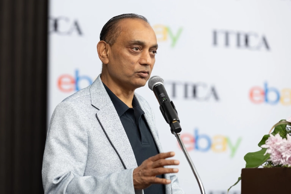 อีเบย์-ITDCA เซ็น MOU หนุนผู้ส่งออกอัญมณีขยายสู่ตลาดโลก