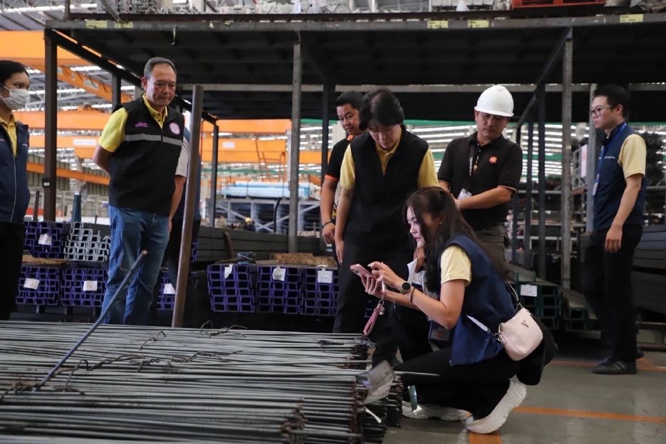 ผงะ! ห้างโมเดิร์นเทรดนนทบุรีขายเหล็กเส้นตกเกรดเฉียดร้อยตัน 