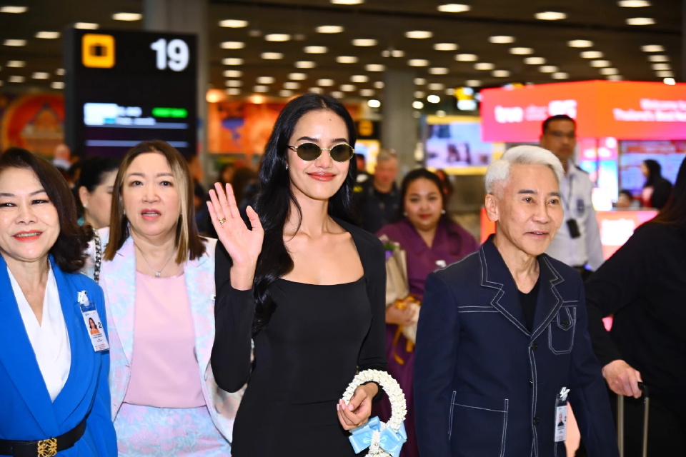 “โอปอล สุชาตา” มิสเวิลด์ 2025 มงฟ้าคนแรกในประวัติศาสตร์ เดินทางกลับถึงประเทศไทย
