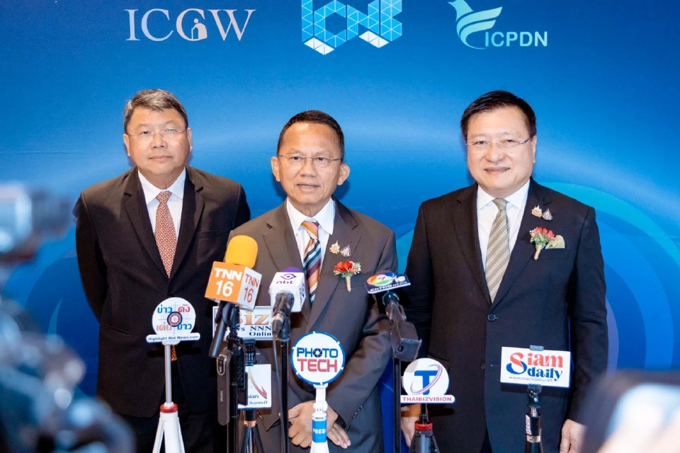 สมศักดิ์ ชูนวัตกรรมแพทย์ทางไกล รองรับเข้าสู่สังคมสูงวัย 