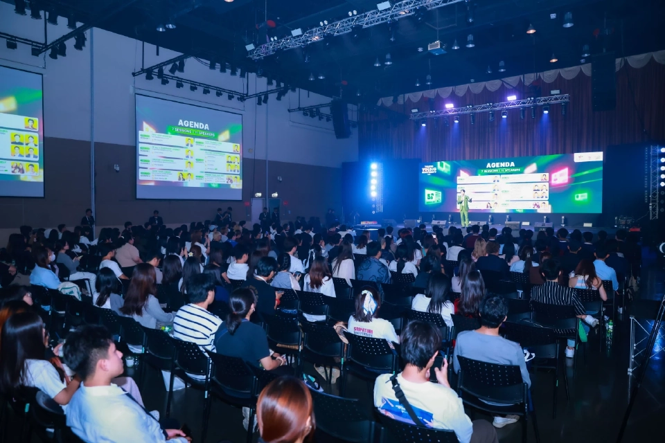 ซีพี ออลล์ เปิดเวที “7-ELEVEN YOUNG GENIVERSITY 2025” ขนทัพ 11 Speakers ชั้นนำของเมืองไทย ปลดล็อกศักยภาพคนรุ่นใหม่สู่อาชีพในฝัน