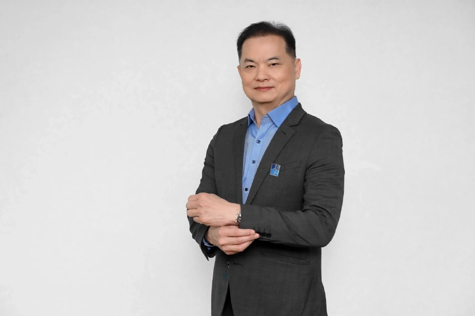 อนันต์กร อมรวาที