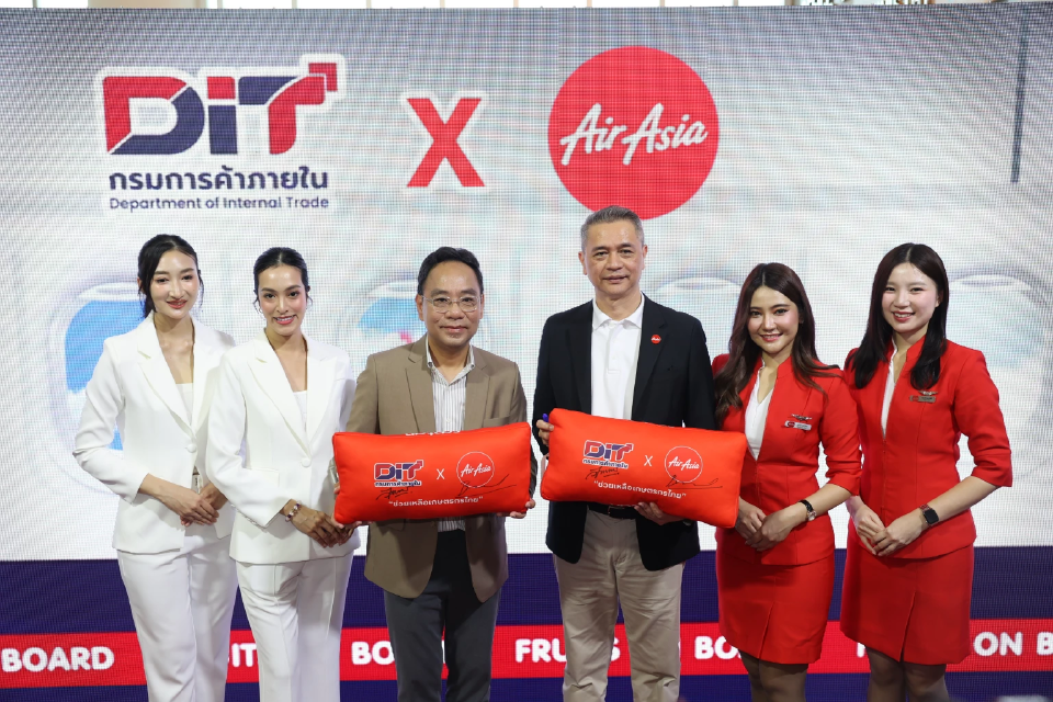พาณิชย์ ดึงแอร์เอเชียซื้อผลไม้ 1 พันตัน เสิร์ฟเมนูผลไม้บนเครื่อง เริ่ม ก.ค.นี้