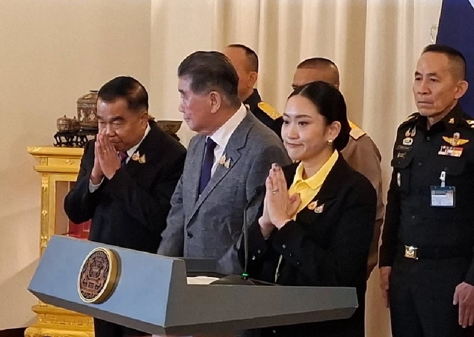 “เกษตรกร”ประสานเสียง เรียกร้องนายกฯ ยุบสภา - ลาออก เซ่นคลิปเสียงฮุนเซน