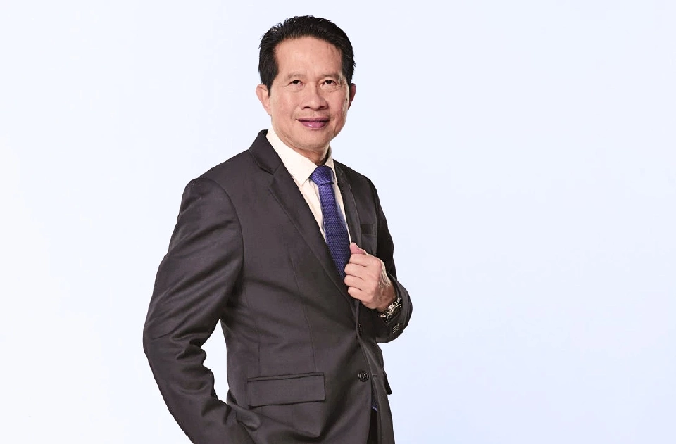 นายสุพันธุ์ มงคลสุธี ประธานกรรมการ บริษัท ซินเน็ค (ประเทศไทย) จำกัด (มหาชน)