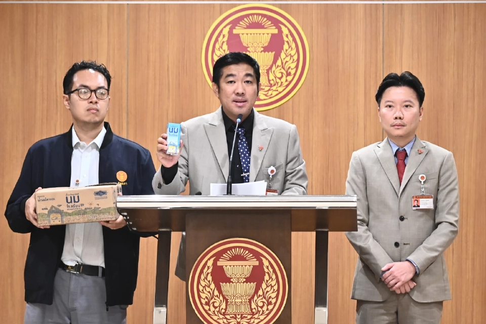 กมธ. ร่าง พ.ร.บ.โคนมฯ เรียกร้อง "นฤมล"แก้ปัญหานมโรงเรียน-ส่อขัด WTO ไม่ปล่อยเสรีนมผง