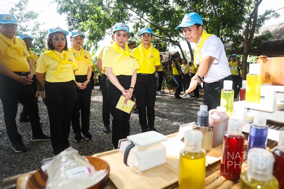 นายกฯ นำคณะรัฐมนตรีศึกษาดูงานศูนย์ฝึกโรงเรียนจิตอาสา 904