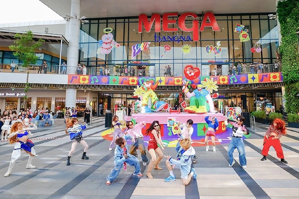 เปิดไฮไลต์ห้างดัง! อัดแคมเปญฉลอง Pride Month ปลุกเศรษฐกิจสีรุ้ง