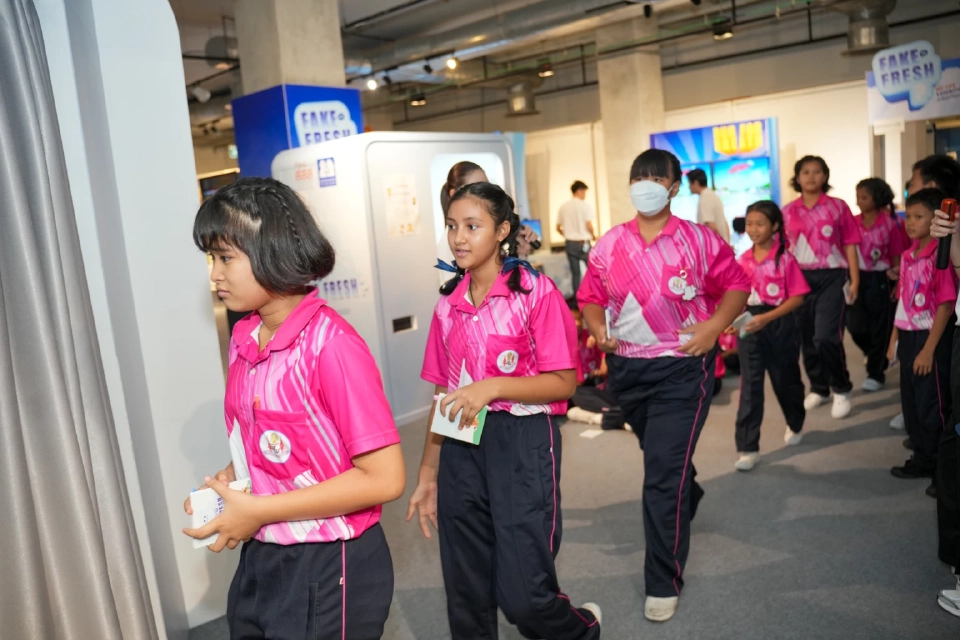 บุหรี่ไฟฟ้า ภัยเงียบติดเสื้อพ่อแม่ ทำลูกเสี่ยงป่วย 2 เท่า!