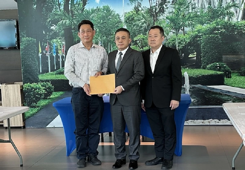 ดีลเลอร์เนต้า รวมตัวทวงเงิน 200 ล้านบาท เชื่อบริษัทไม่รอด