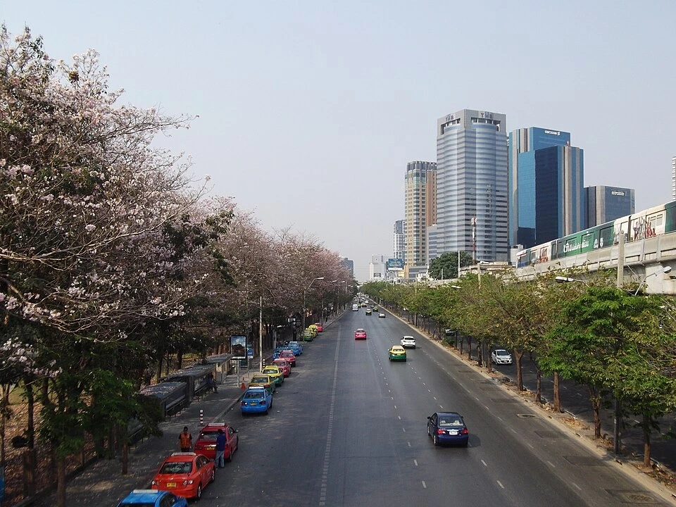 เช็คด่วน! 10 ถนนหลัก พื้นที่กวดขันวินัยจราจรเข้มข้น 100%