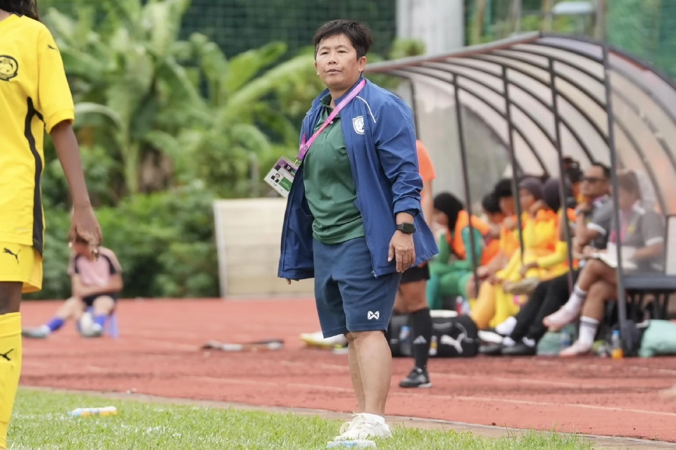 หนึ่งฤทัย สระทองเวียน หัวหน้าผู้ฝึกสอน ฟุตบอลหญิงทีมชาติไทย รุ่นอายุไม่เกิน 19 ปี 