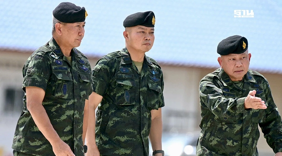 ผบ.ทบ.-แม่ทัพภาคที่ 2บินด่วน ไปสุรินทร์