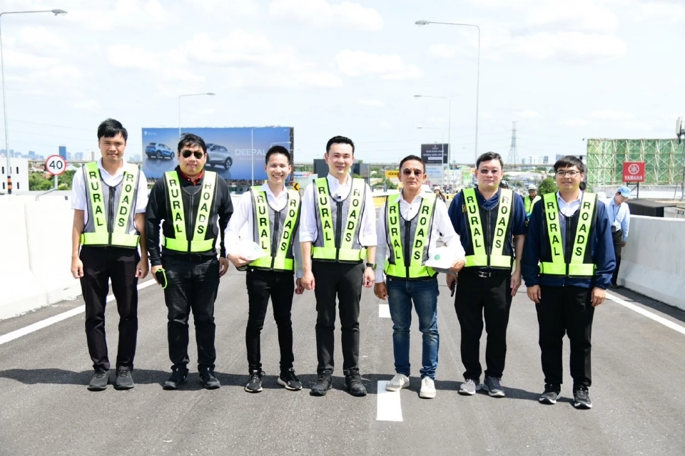 “คมนาคม-ทช.” เปิด “สะพานข้ามคลองมหาสวัสดิ์” ฝั่งขาออก แก้รถติด 1.2 แสนคัน