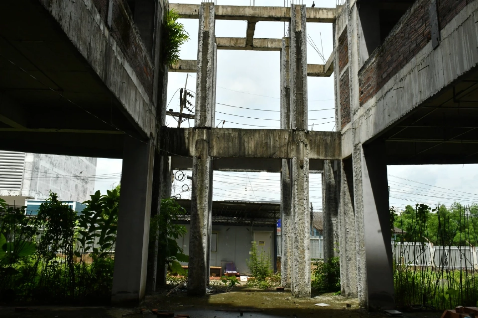 รพ.ตรัง เซ็นสัญญาผู้รับเหมาใหม่กว่า 284 ล้าน หลังถูกทิ้งงาน 14 ปี