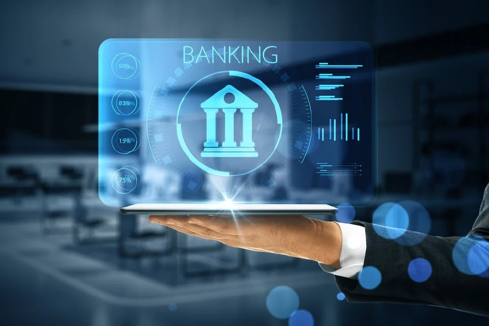 วัดขุมพลัง 3 กลุ่มทุน \"บิ๊กคอร์ป\" ชิงธุรกิจบริการ Virtual Bank