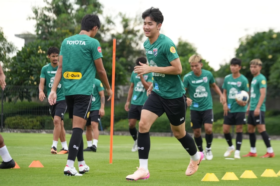 ทีมชาติไทย U23 ลงสนามซ้อมก่อนดวล ฮ่องกง