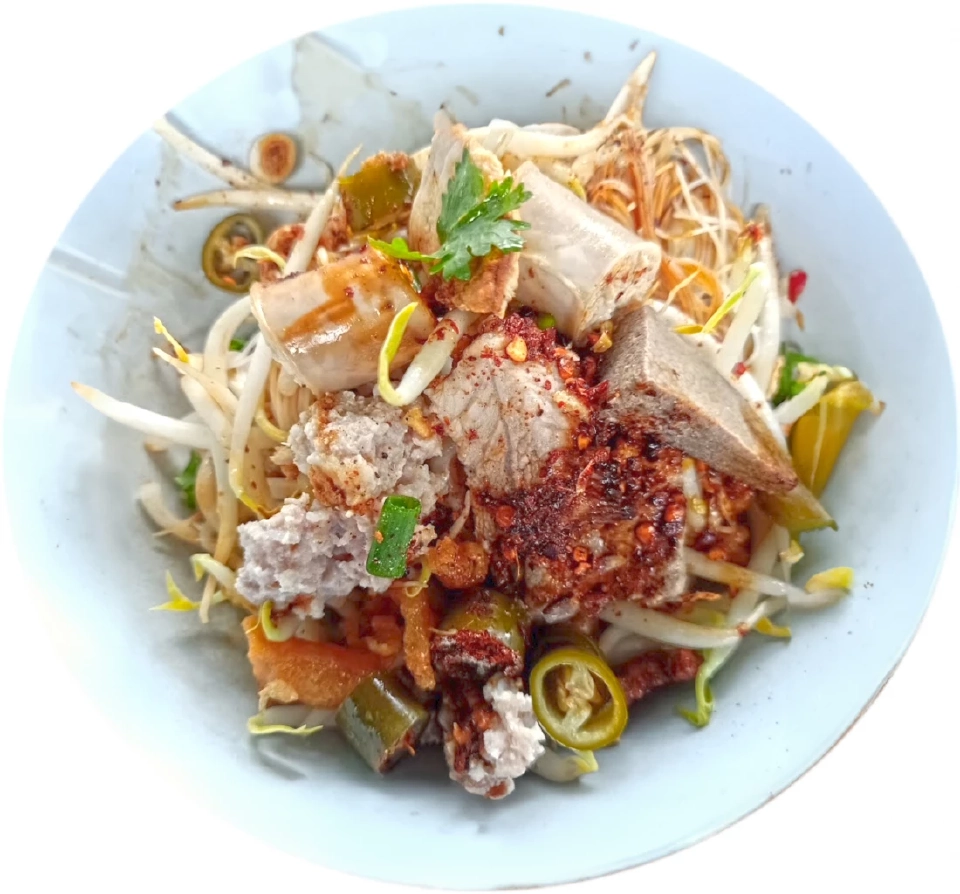 ก๋วยเตี๋ยวไส้ VS โต ก๋วยจั๊บ