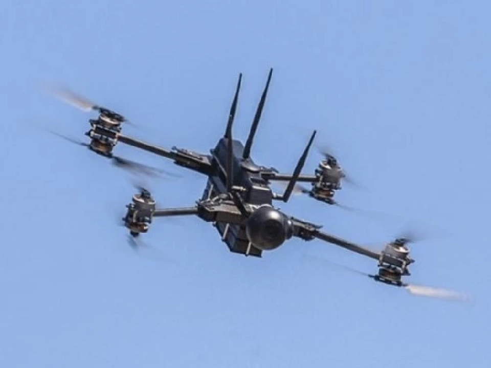 โดรนปีกหมุนหลายใบพัด