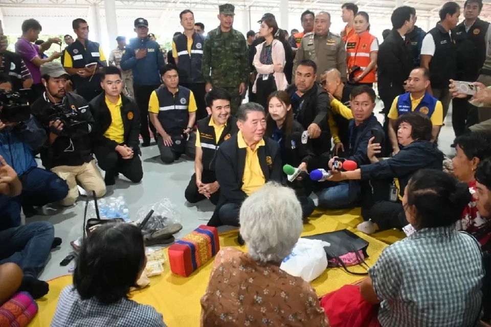 “ภูมิธรรม”ลุยตราดเยี่ยมศูนย์อพยพ สั่งผู้ว่าฯ ชายแดนเข้มทุกมิติ