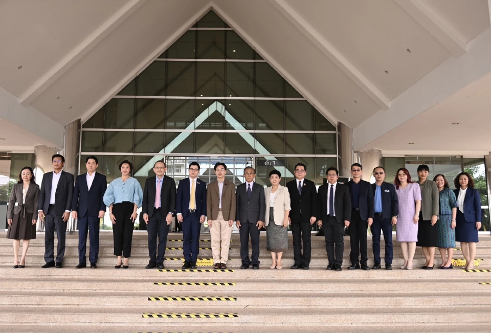 "ฉันทวิชญ์” ลุยงานวันแรก ชู 3 ภารกิจหลัก เจรจาสหรัฐ-FTA-ดูแลสินค้าเกษตร