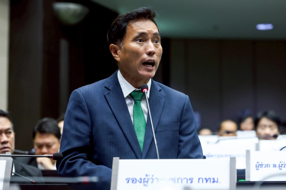 "สภากทม." เคาะฝ่ายบริหารดัน "ระบบฟีดเดอร์" รับ 20 บาทตลอดสาย