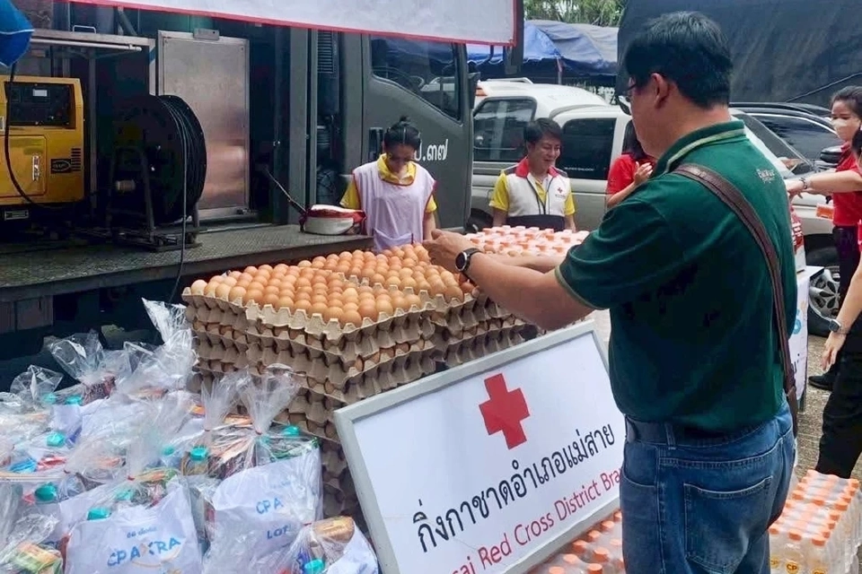 “ซีพี–ซีพีเอฟ”ผนึกเครือข่ายจิตอาสากระจายความช่วยเหลือน้ำท่วมภาคเหนือ