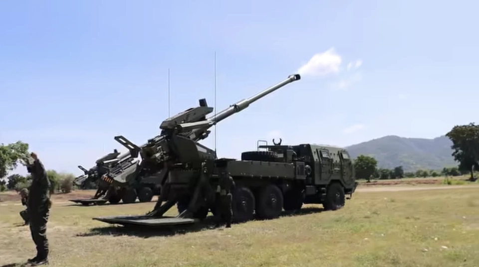 รู้จักปืนใหญ่อัตตราจร atm 155 mm ระยะยิง  ทำลาย BM-21 กัมพูชาสำเร็จ