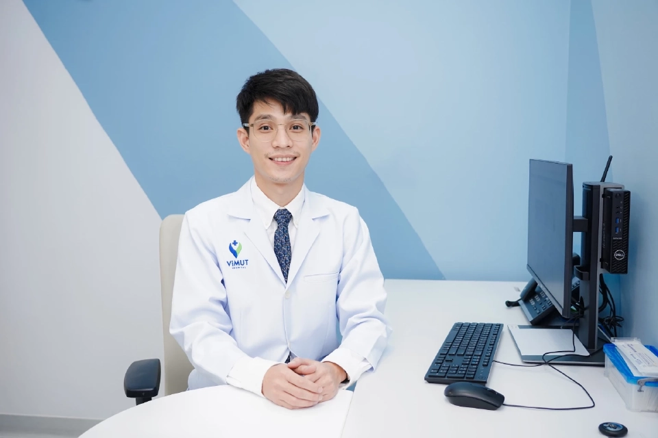 นพ.ดุลยทรรศน์ อนันตะยา