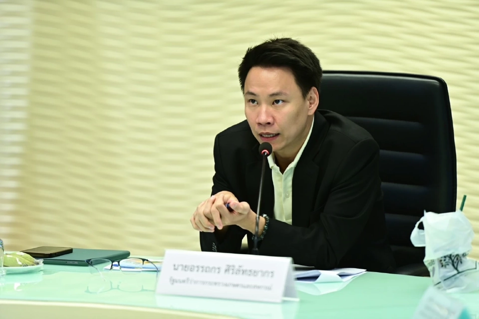 “อรรถกร” สั่งระดมขนเสบียง เวชภัณฑ์อาหารสัตว์ถึงมือเกษตรกร ในพื้นที่ปะทะ ชายแดนไทย-กัมพูชา