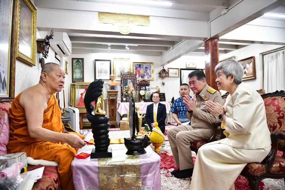 'สมเด็จพระสังฆราช' รับสั่งให้ทบทวนฎหมายสงฆ์ ไม่ให้ศาสนาเสื่อมเสีย