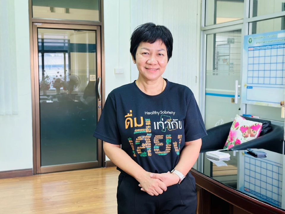 แพทย์หญิงขจีพร  ธีราทรง รองนายแพทย์สาธารณสุขจังหวัดจันทบุรี (สสจ.)