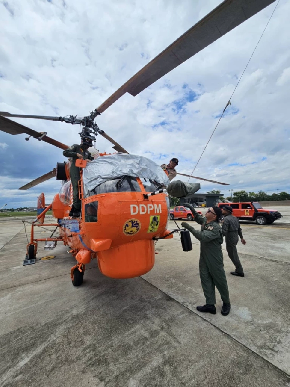 เฮลิคอปเตอร์ป้องกันและบรรเทาสาธารณภัย KA-32 