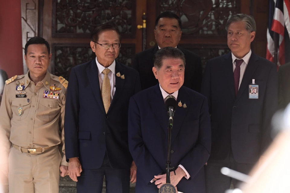 นายภูมิธรรม เวชยชัย รองนายกรัฐมนตรีและรัฐมนตรีว่าการกระทรวงมหาดไทย รักษาราชการแทนนายกรัฐมนตรี