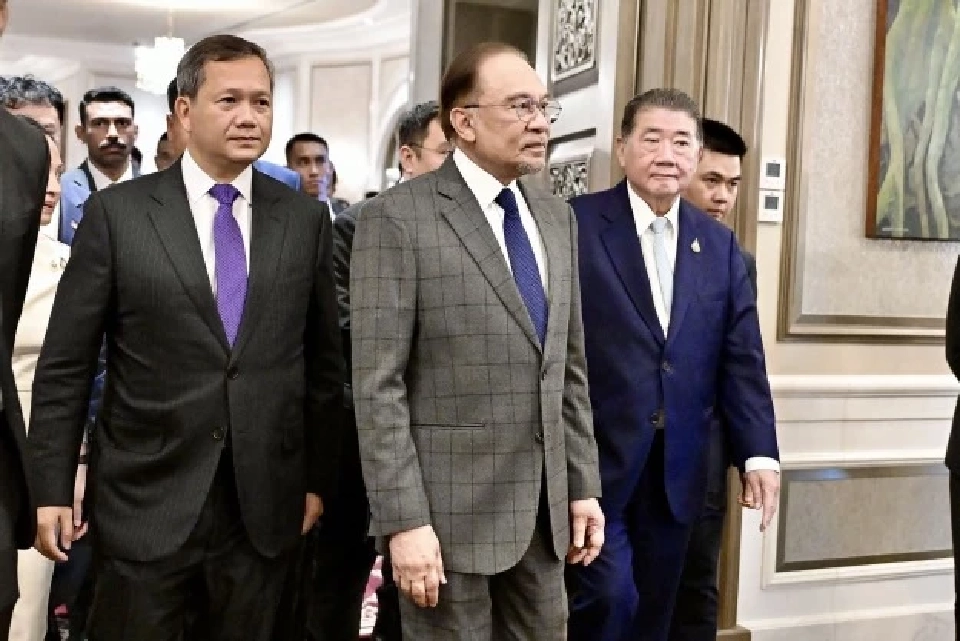 เปิดฉากเจรจาไทย-กัมพูชา“จับมือหยุดปะทะ” “ภูมิธรรม-ฮุน มาเนต” นำทีมถกที่มาเลเซีย