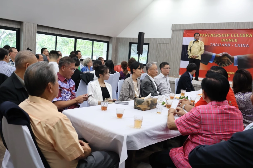 นิพนธ์ต้อนรับนักลงทุนจากเสฉวน-เฉิงตู เยี่ยมชมศักยภาพศก.ภาคใต้